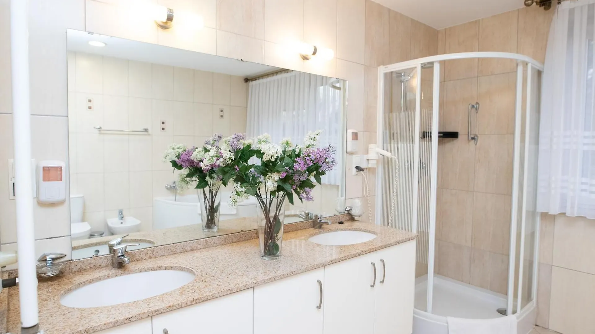 Hotel Wilga By Katowice Airport Mierzecice 3*,